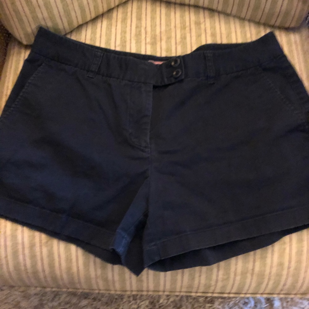 Vineyard Vines shorts